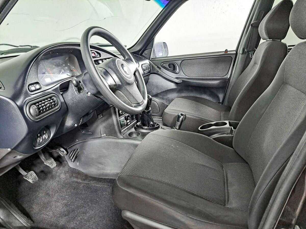 Chevrolet Niva, 2011 Фото №16