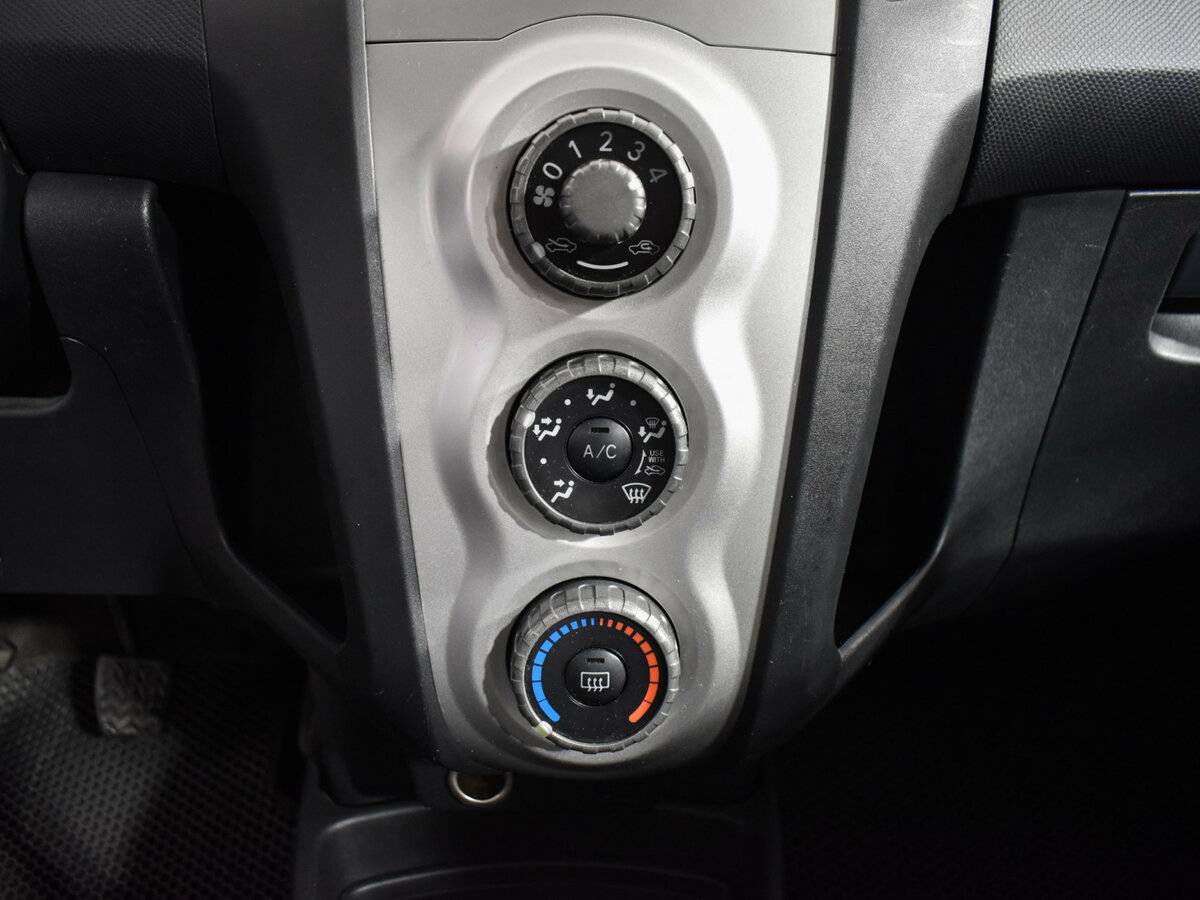 Toyota Yaris II, 2008 Фото №15