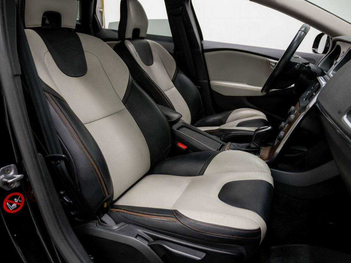 Volvo V40 Cross Country, 2015 Фото №7
