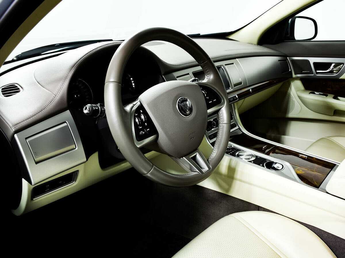 Jaguar XF, 2013 Фото №13