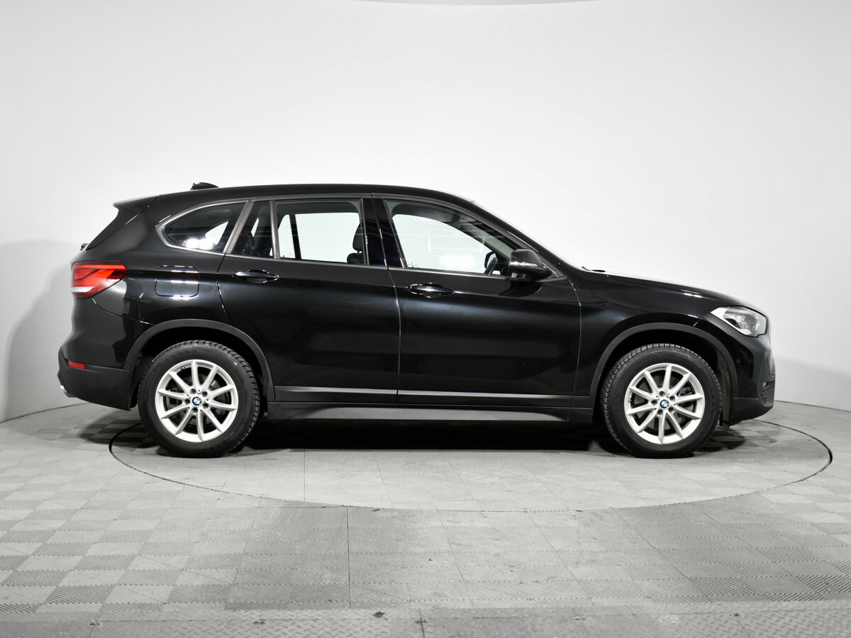 BMW X1 20i xDrive II (F48) Рестайлинг, 2021 Фото №4