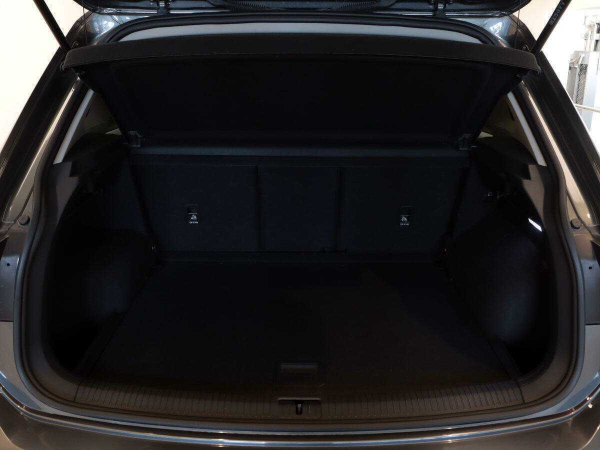 Volkswagen Tiguan, 2022 Фото №10