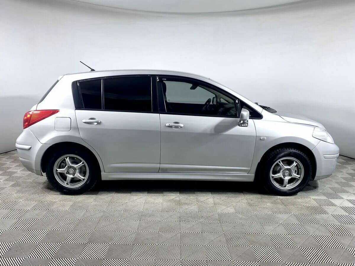 Nissan Tiida, 2011 Фото №5