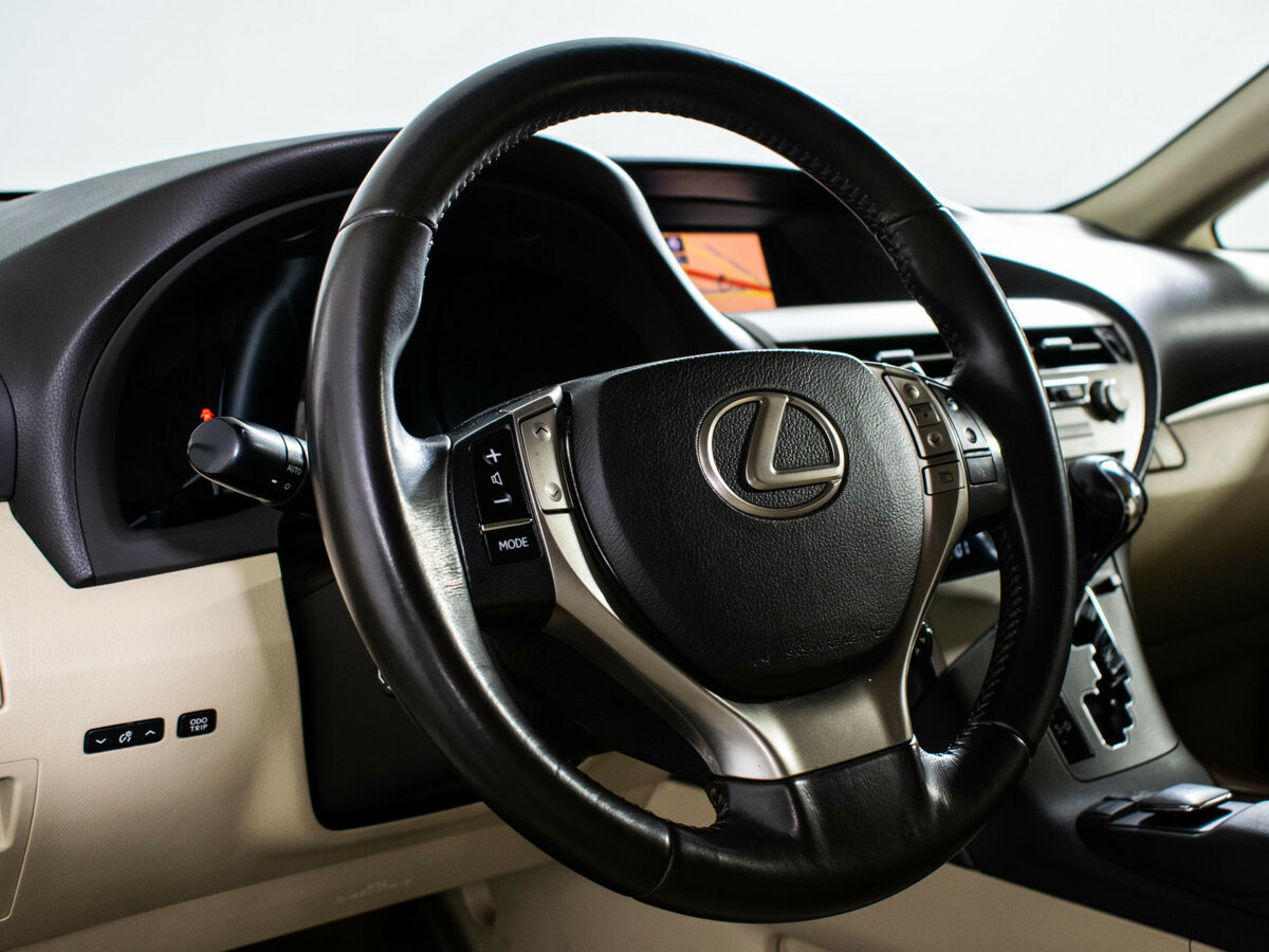 Lexus RX 270 III Рестайлинг, 2012 Фото №13