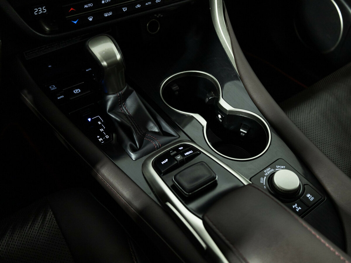 Lexus RX 350 IV, 2018 Фото №17