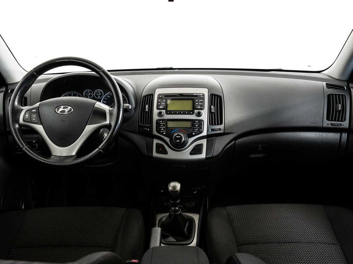 Hyundai i30, 2009 Фото №8