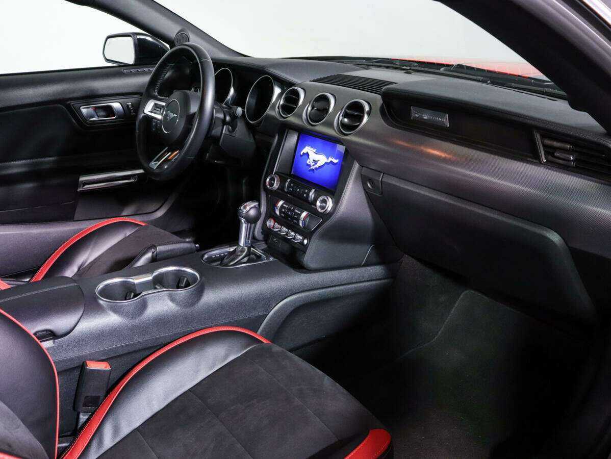 Ford Mustang, 2021 Фото №9