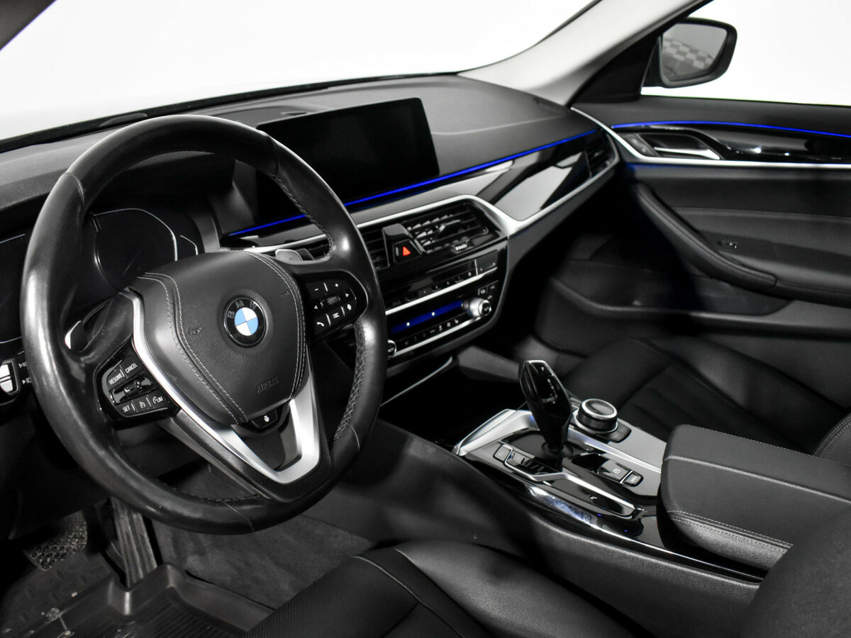 BMW 5 серии 520d xDrive VII (G30/G31/G38) Рестайлинг, 2020 Фото №7