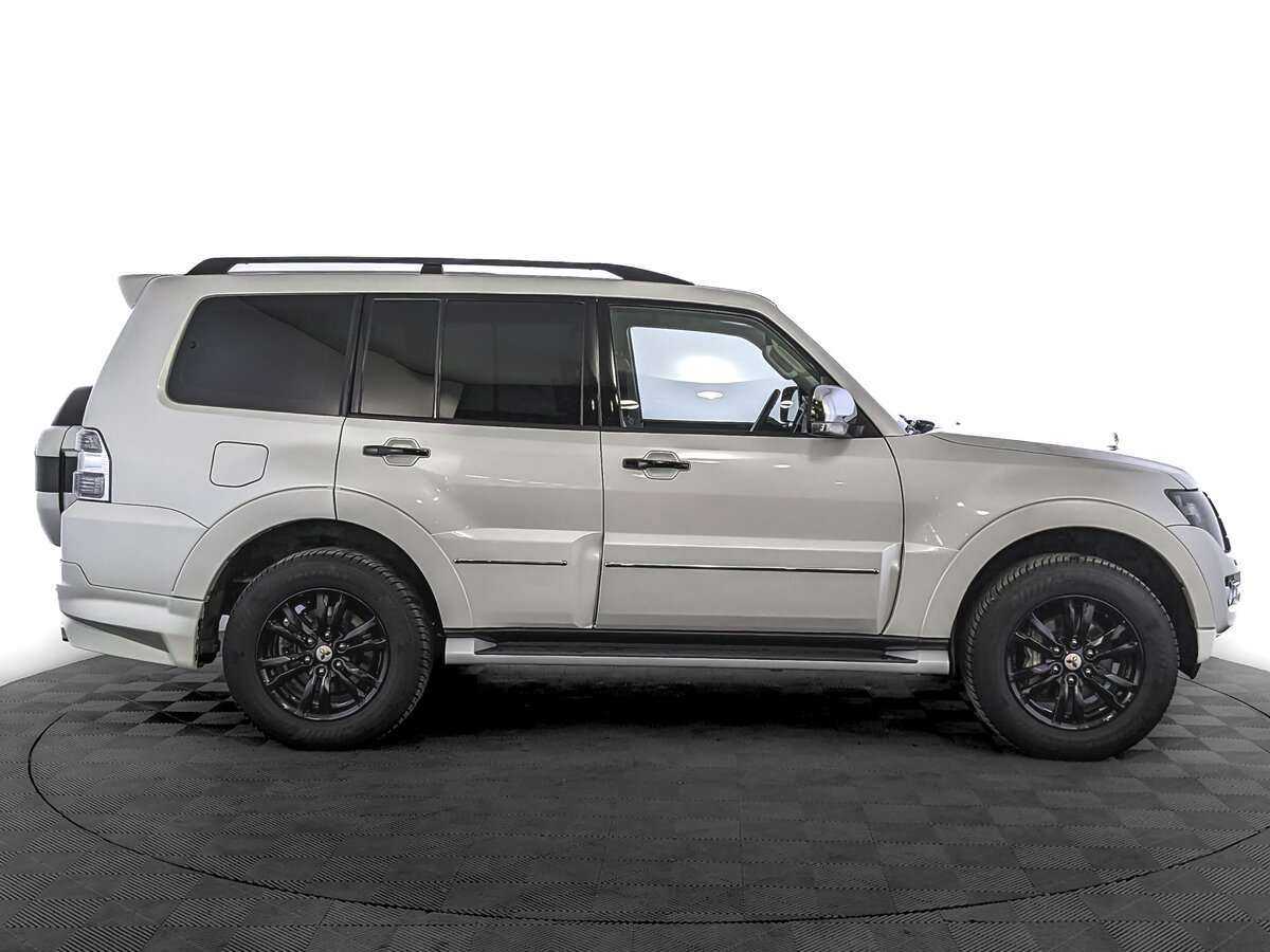 Mitsubishi Pajero, 2020 Фото №4