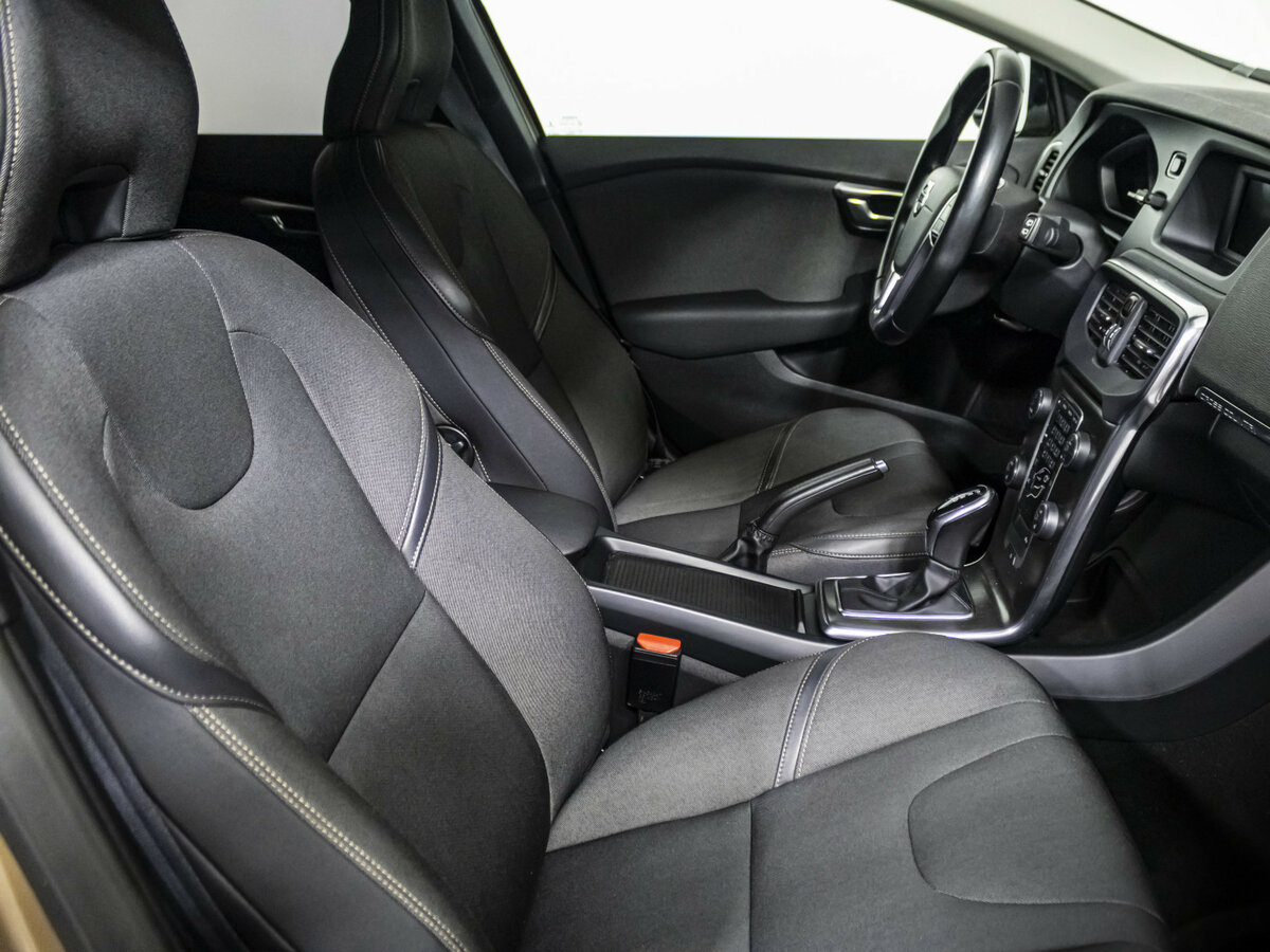 Volvo V40 Cross Country I, 2014 Фото №8