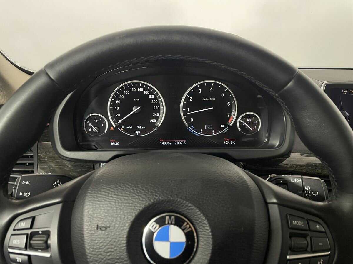 BMW X5 50i, 2013 Фото №11