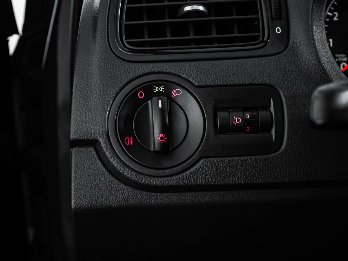 Volkswagen Polo V Рестайлинг, 2018 Фото №13