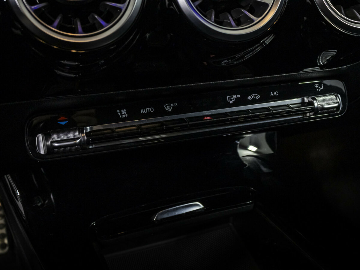 Mercedes-Benz CLA 200 II (C118, X118), 2019 Фото №15