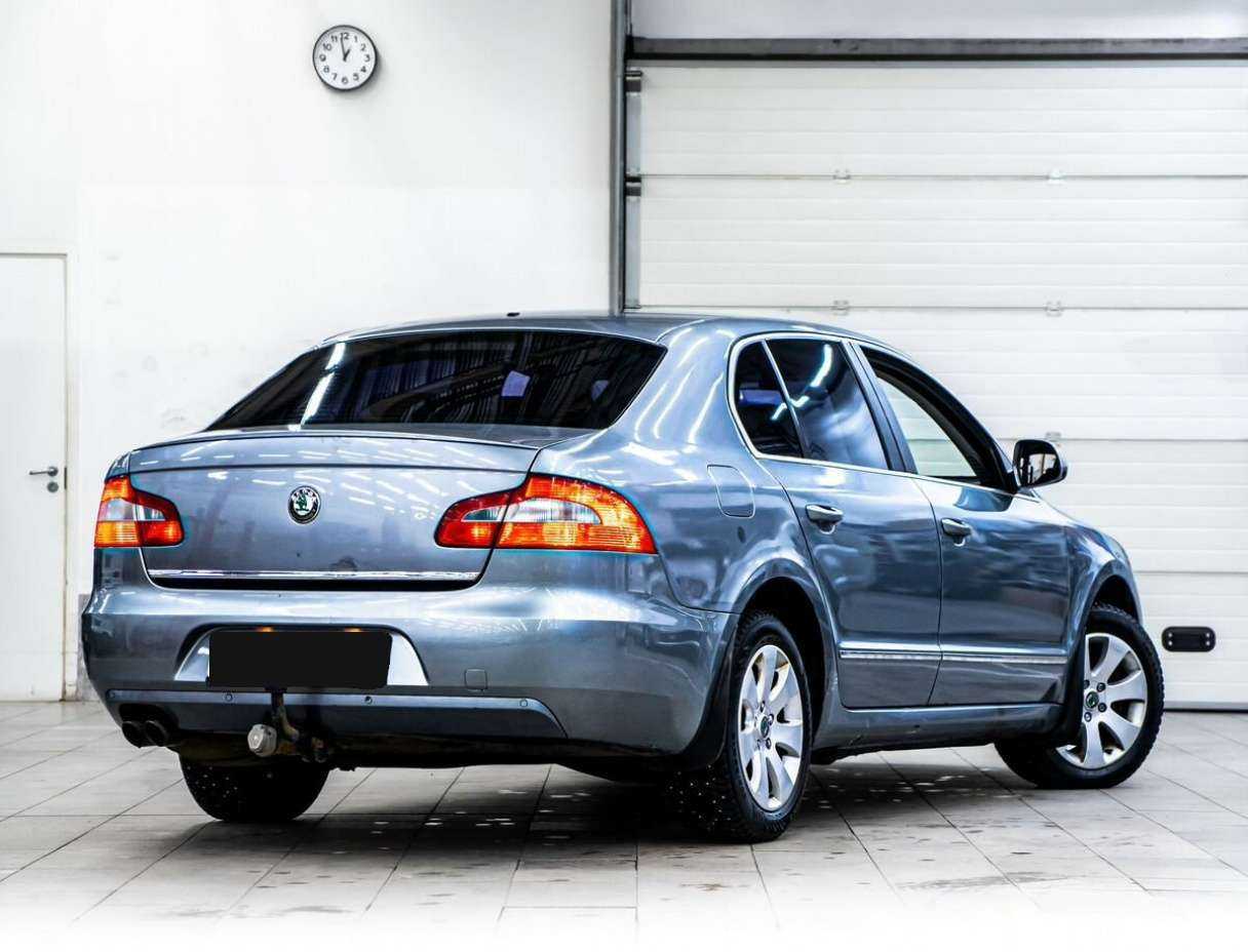 Skoda Superb DSG, 2011 Фото №3