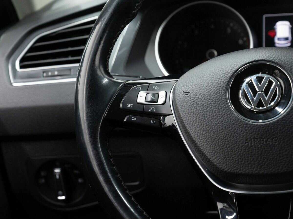 Volkswagen Tiguan, 2017 Фото №17
