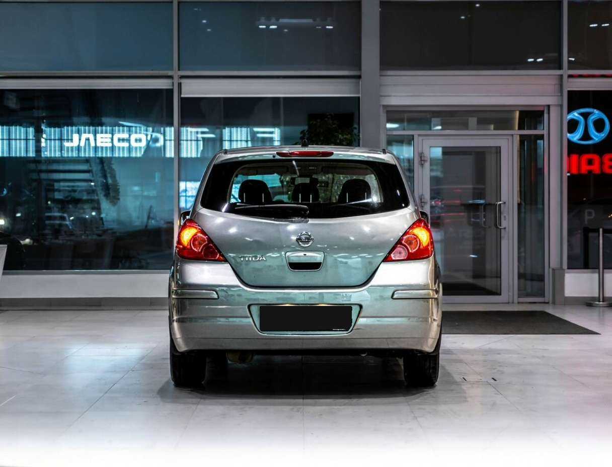 Nissan Tiida, 2011 Фото №5