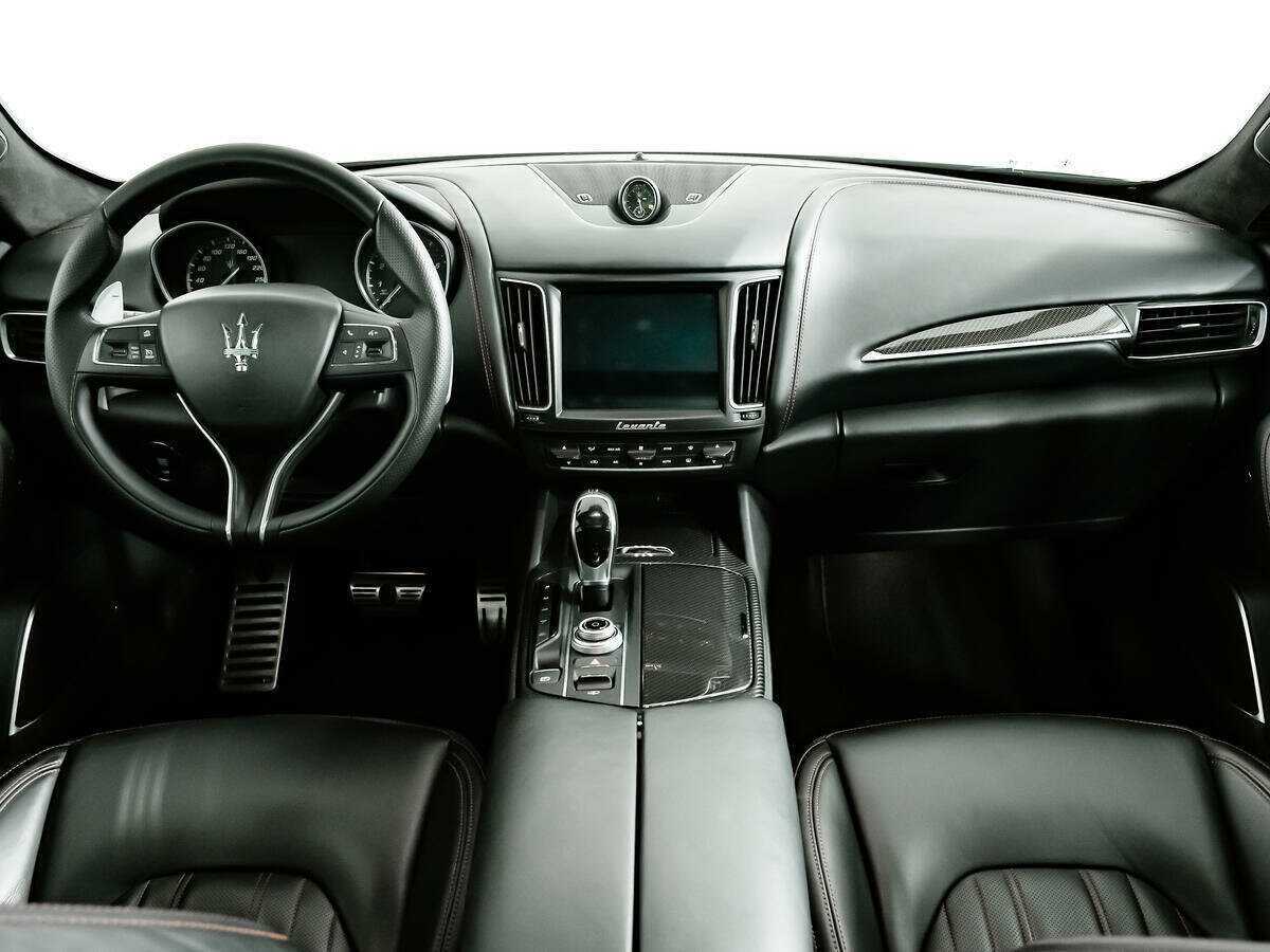 Maserati Levante, 2017 Фото №11