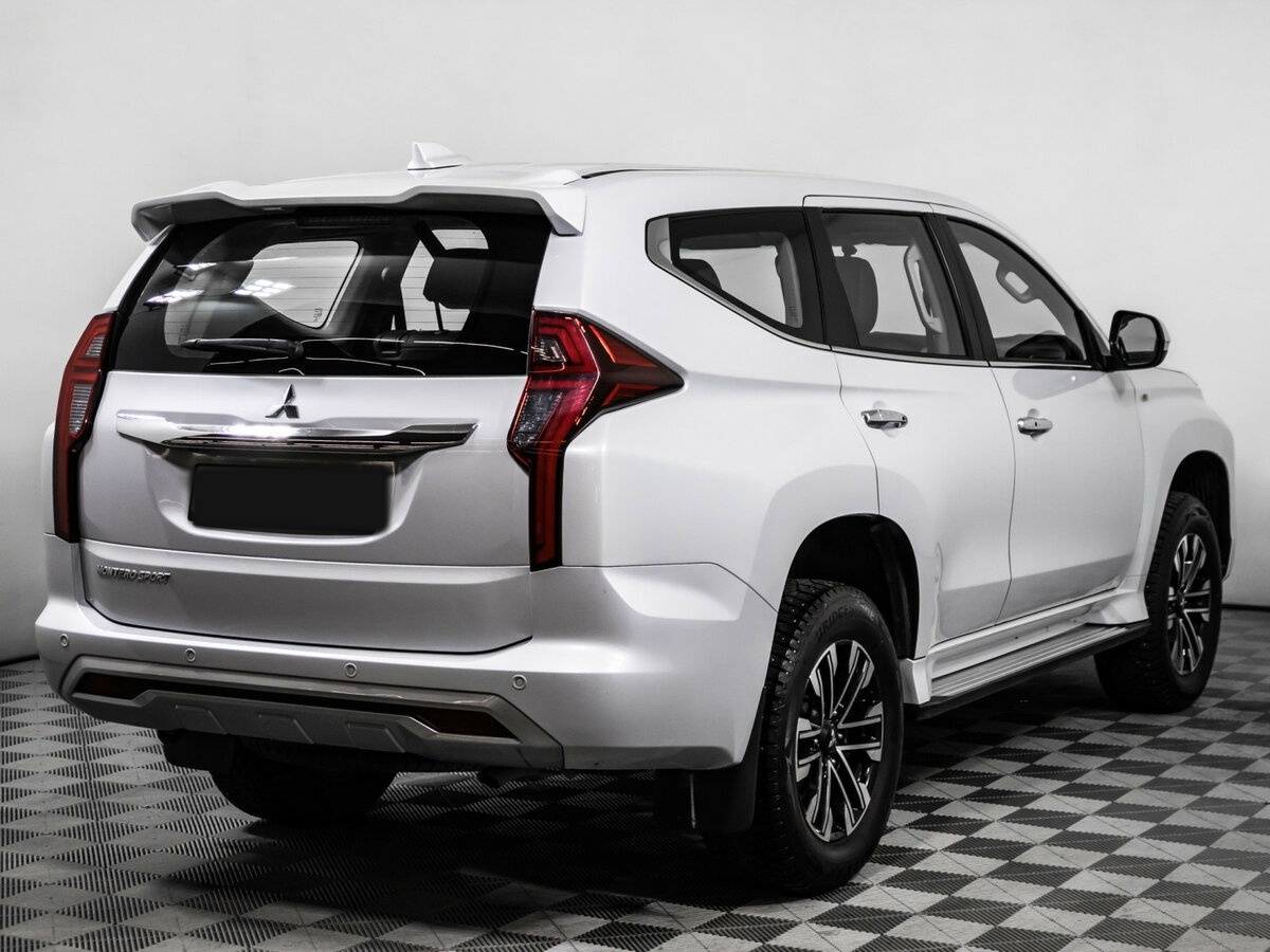 Mitsubishi Montero Sport III Рестайлинг, 2021 Фото №4