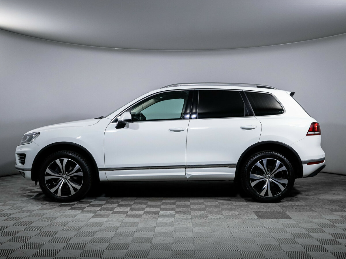 Volkswagen Touareg II Рестайлинг, 2016 Фото №8