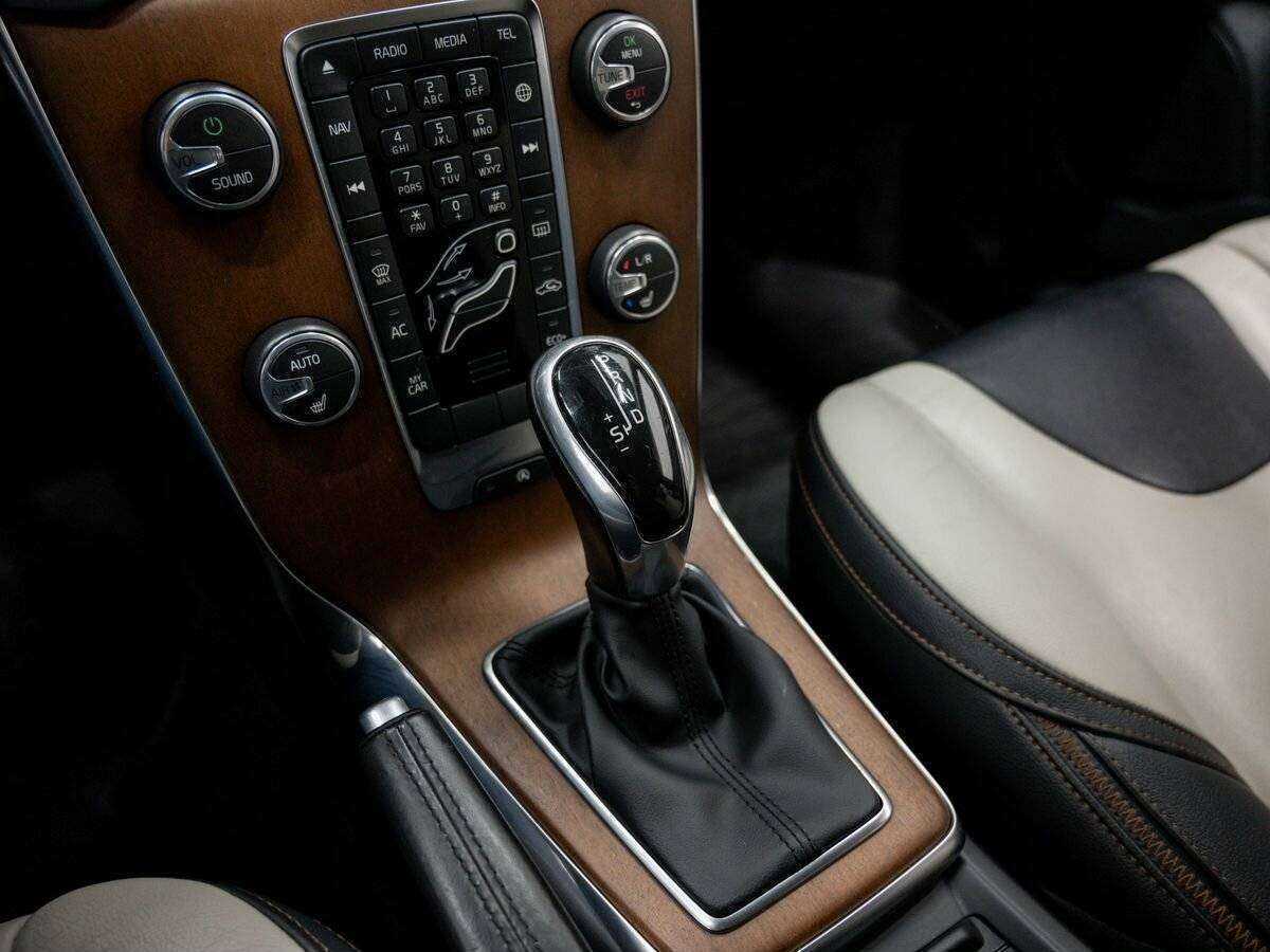 Volvo V40 Cross Country, 2015 Фото №19