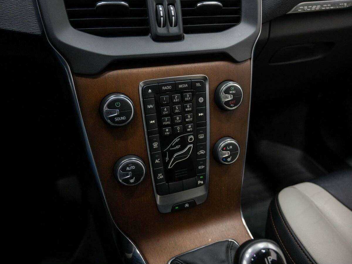 Volvo V40 Cross Country, 2015 Фото №20