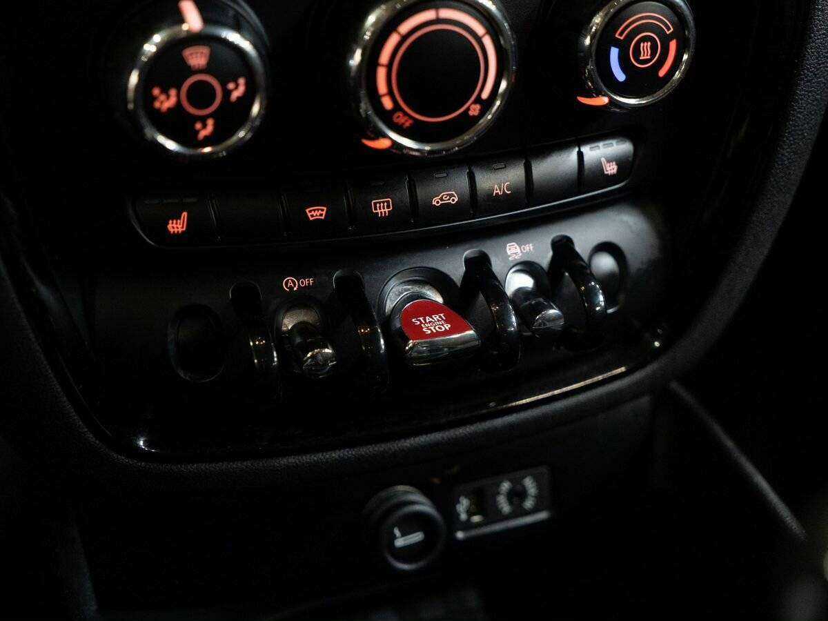 Mini Clubman Cooper, 2016 Фото №14