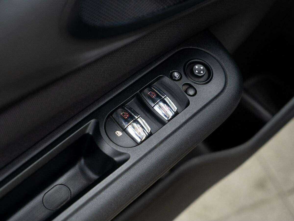 Mini Clubman Cooper, 2016 Фото №15