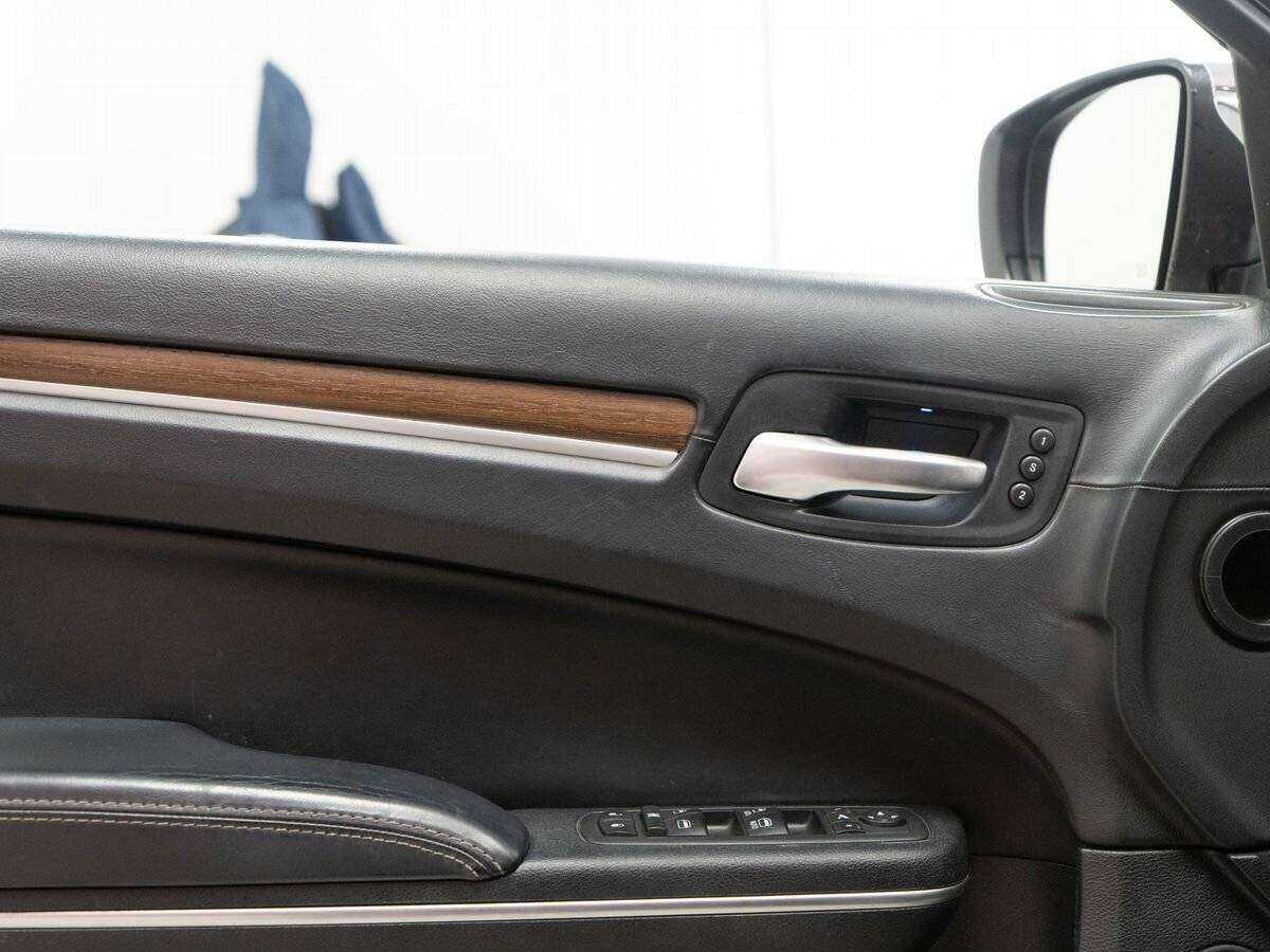 Chrysler 300C, 2012 Фото №15