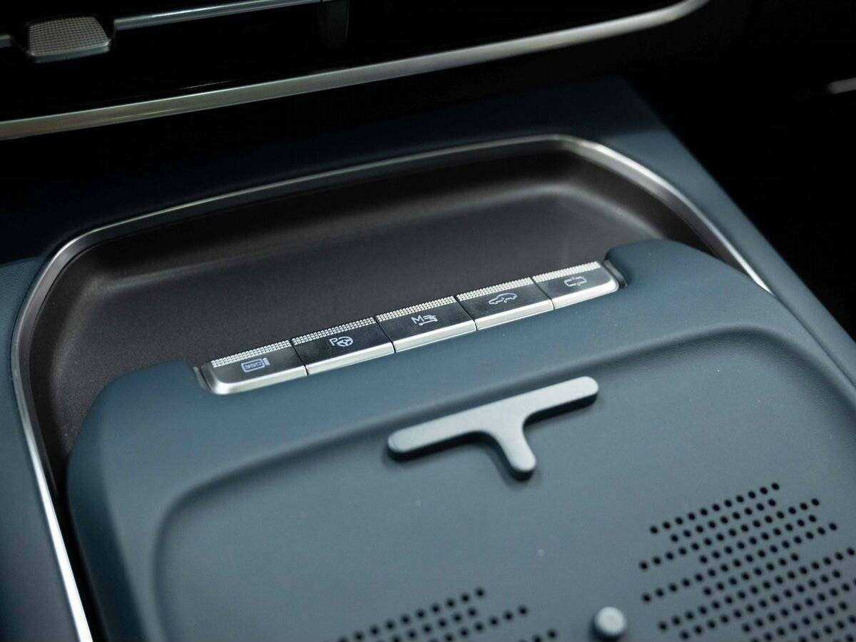 Voyah Free, 2023 Фото №13