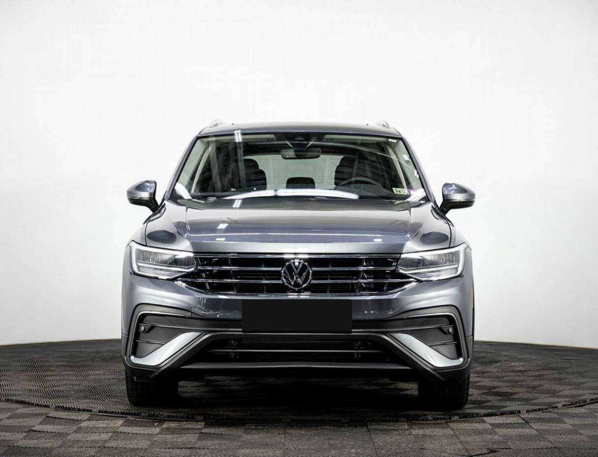 Volkswagen Tiguan, 2022 - 24 195 км. | Фото №3