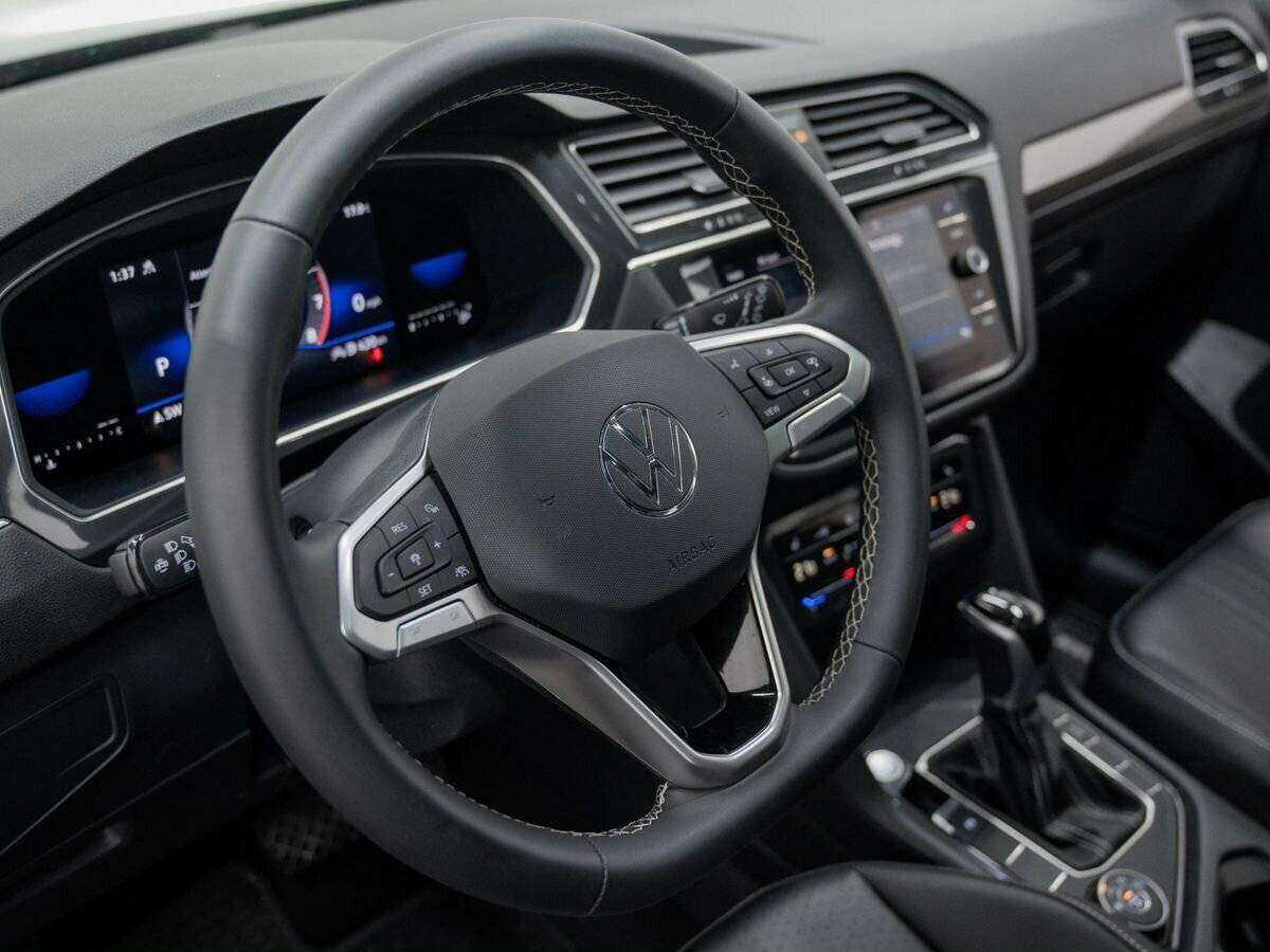Volkswagen Tiguan, 2022 Фото №13