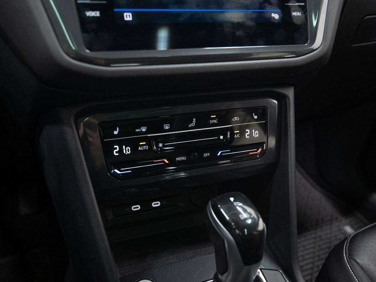 Volkswagen Tiguan, 2022 Фото №23