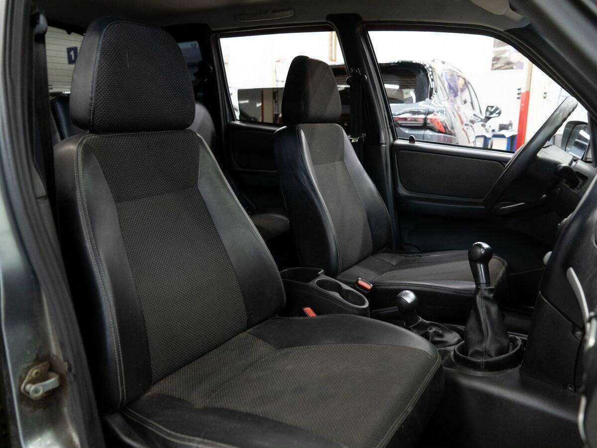 Chevrolet Niva, 2011 Фото №9