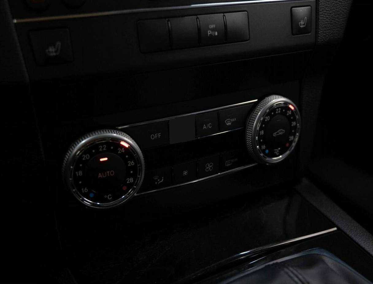 Mercedes-Benz GLK-Класс 300, 2011 Фото №24