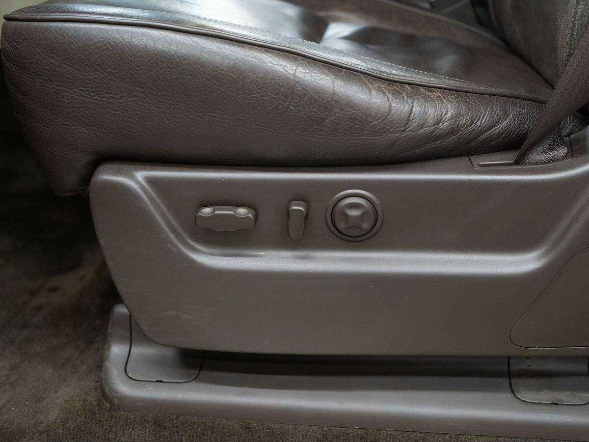 Cadillac Escalade, 2011 Фото №18