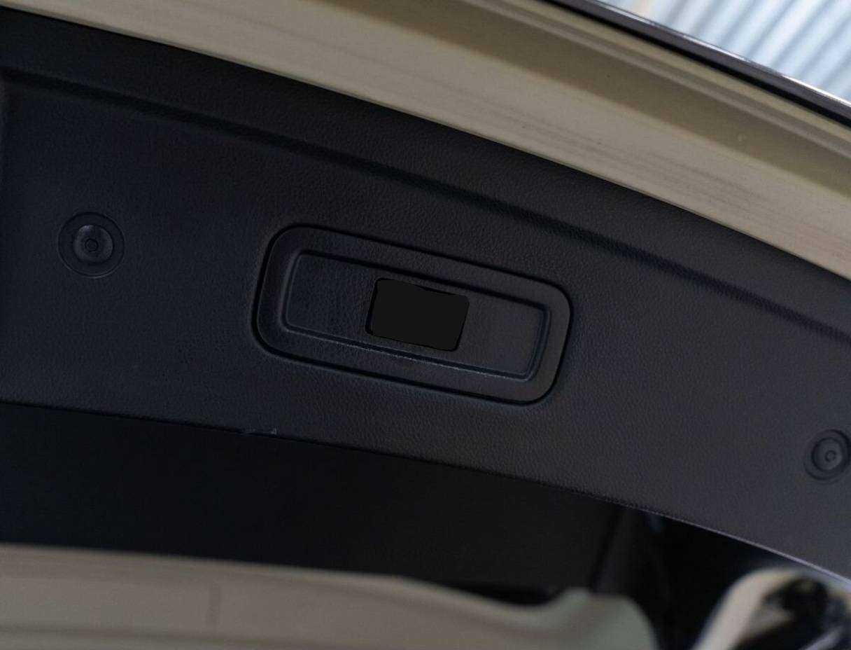 Infiniti FX37, 2011 Фото №9