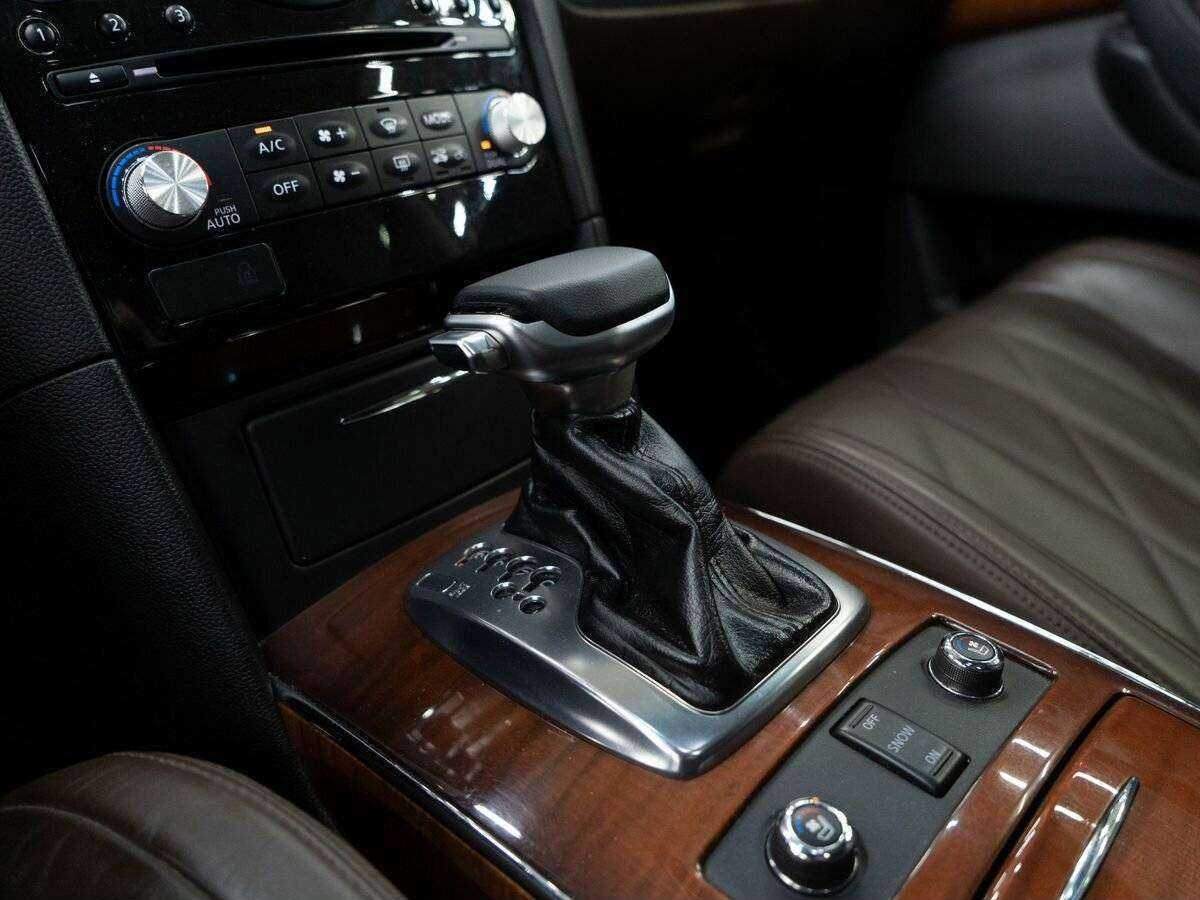 Infiniti FX37, 2011 Фото №14