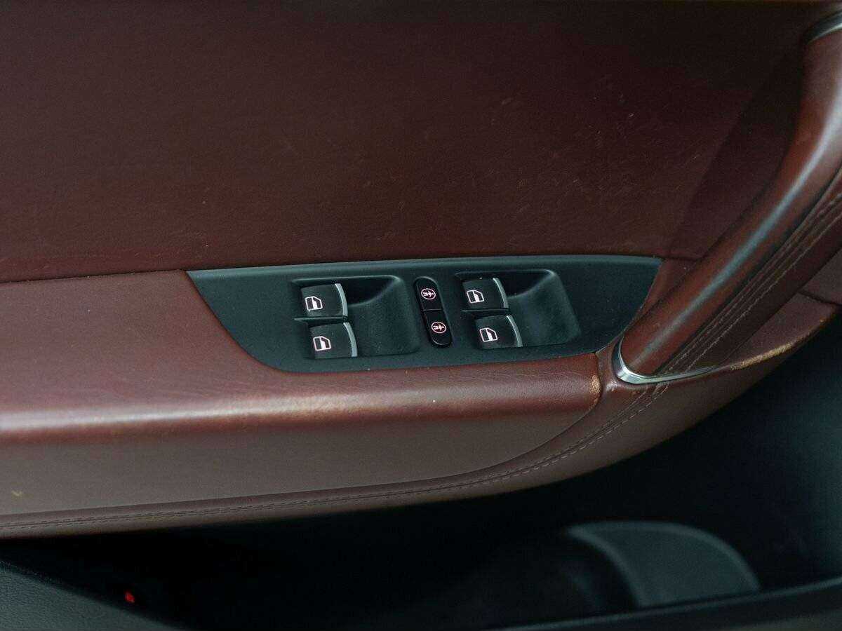 Volkswagen Touareg, 2010 Фото №15