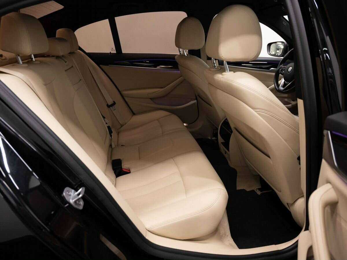 BMW 5 серии 520d xDrive, 2018 Фото №10