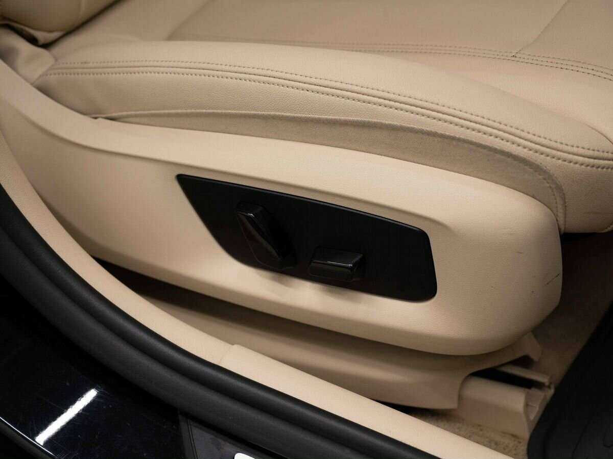 BMW 5 серии 520d xDrive, 2018 Фото №12