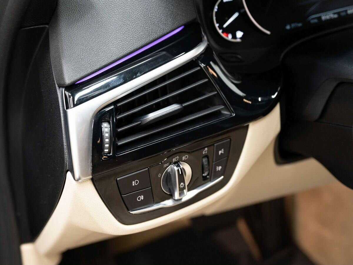 BMW 5 серии 520d xDrive, 2018 Фото №13