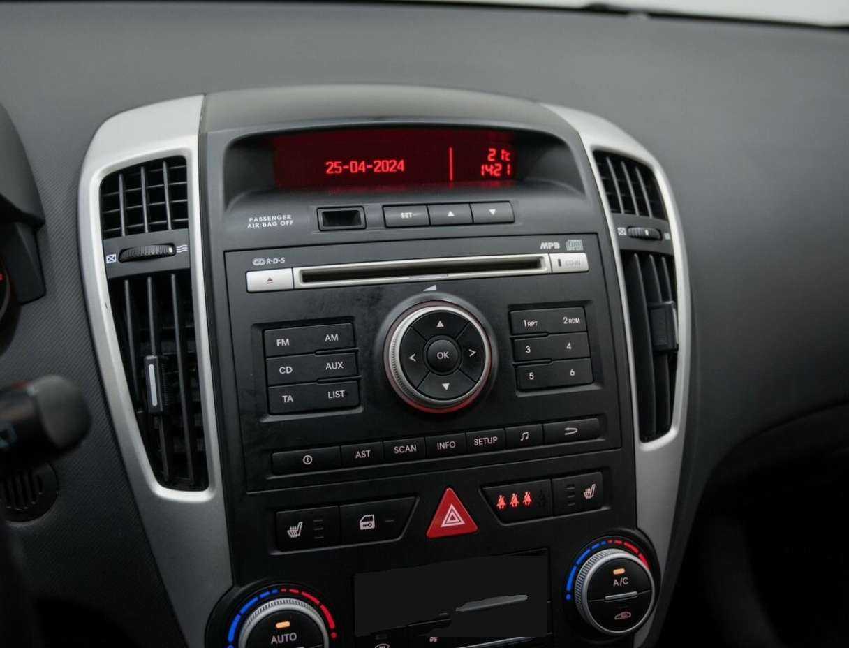 Kia Ceed, 2010 Фото №22