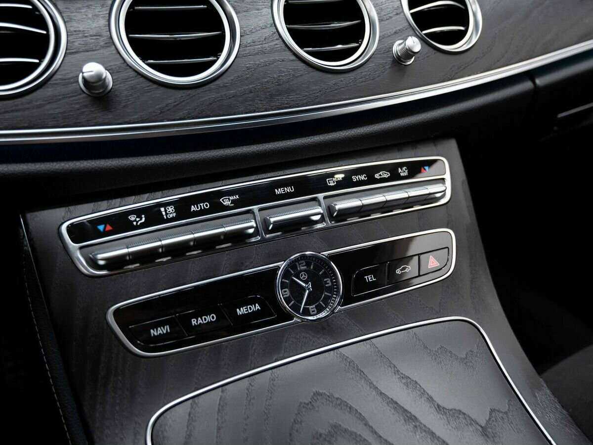 Mercedes-Benz E-Класс 220 d, 2018 Фото №18
