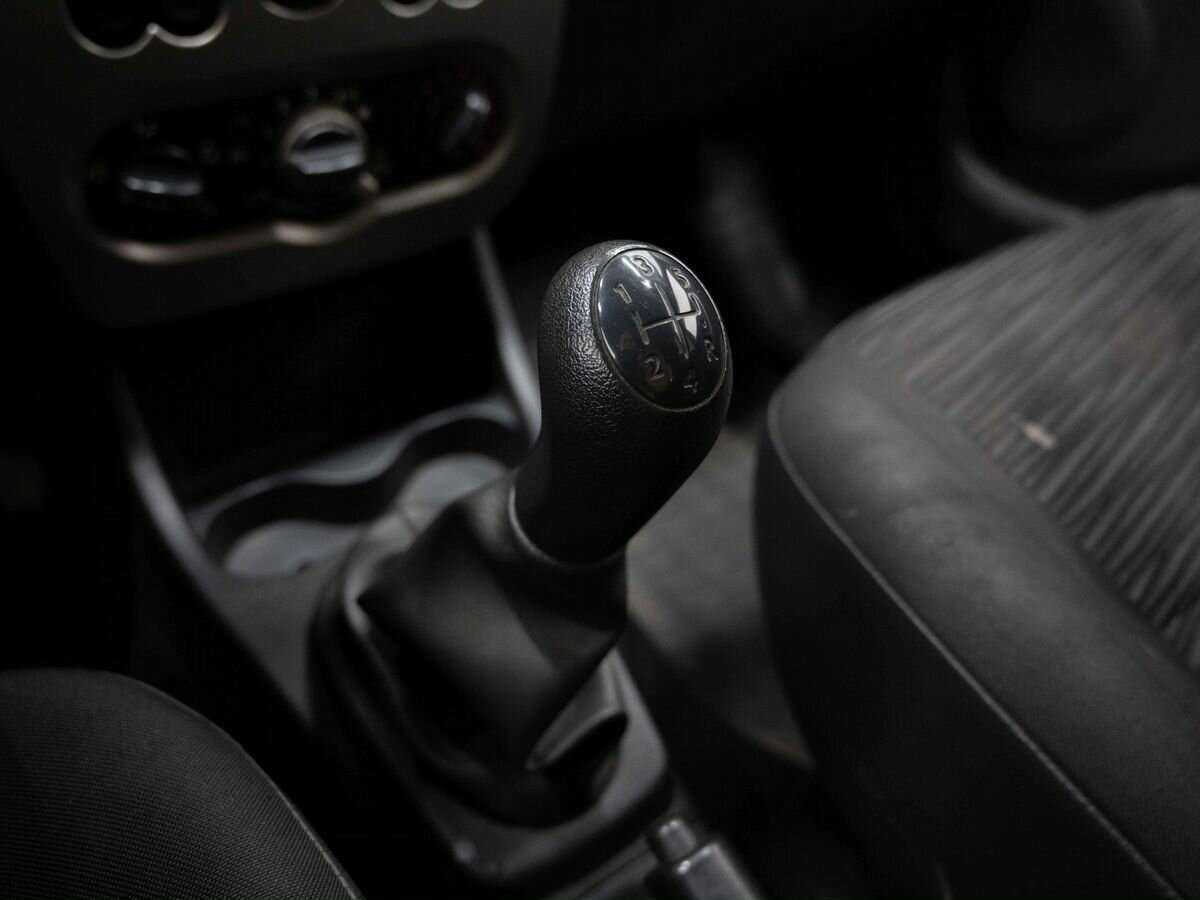 Renault Logan, 2010 Фото №18