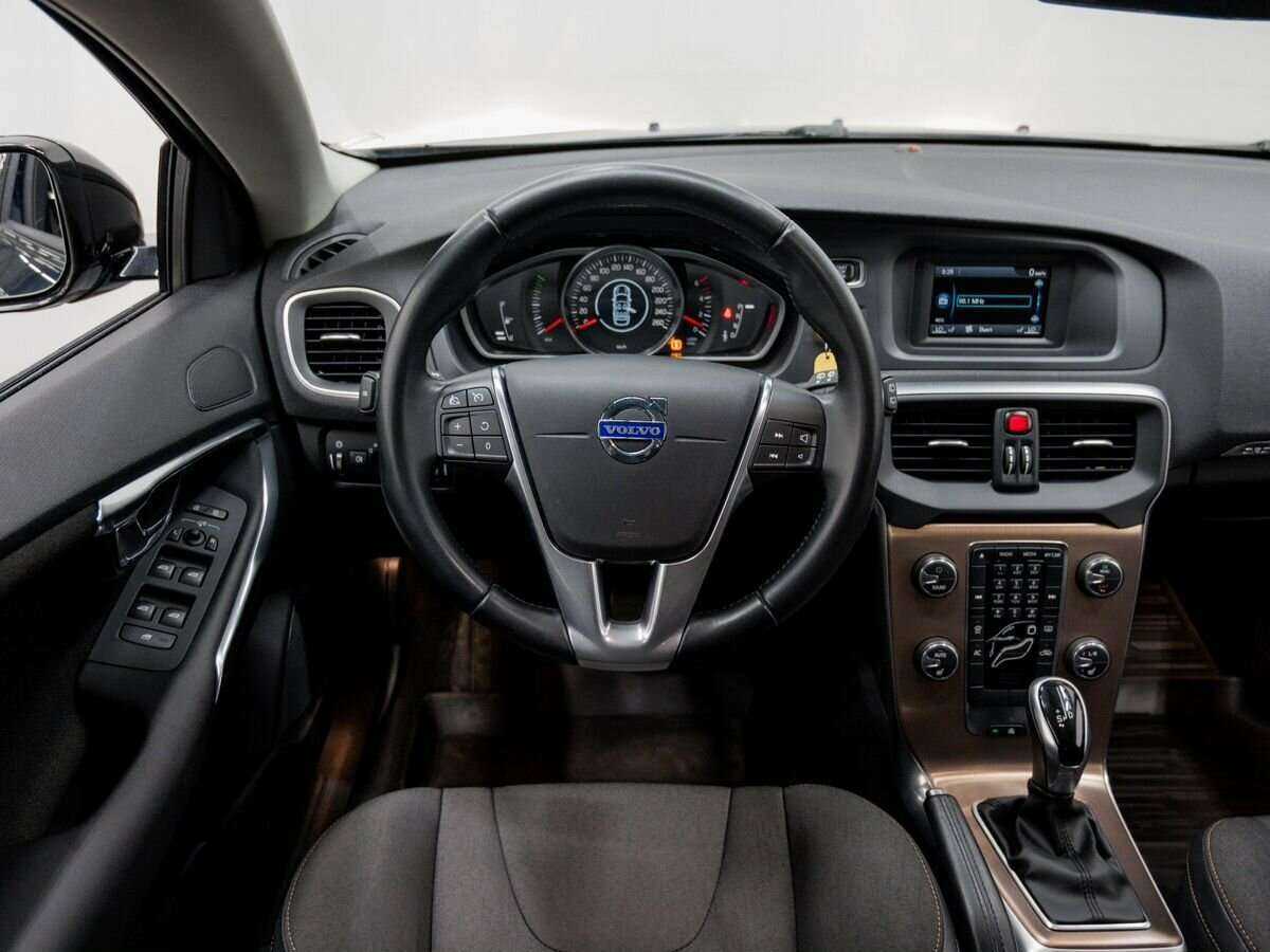 Volvo V40 Cross Country, 2014 Фото №12