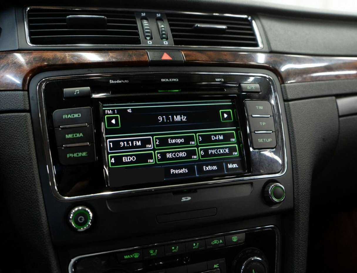 Skoda Superb DSG, 2011 Фото №14