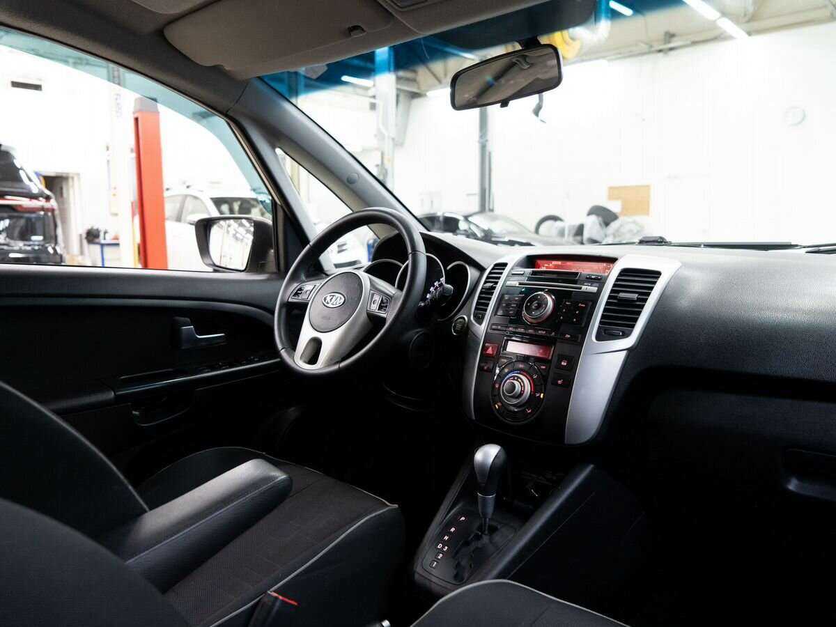 Kia Venga, 2011 Фото №20