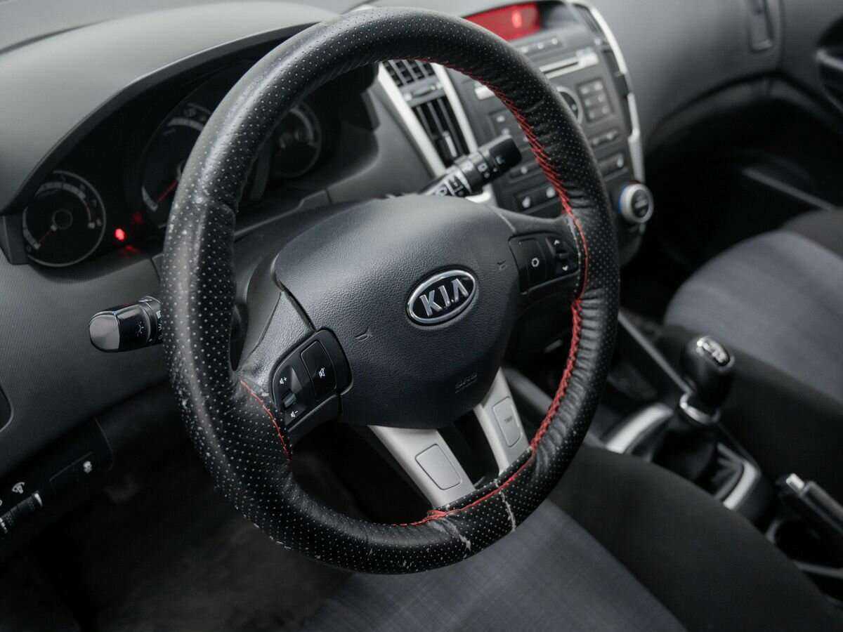 Kia Ceed, 2010 Фото №18