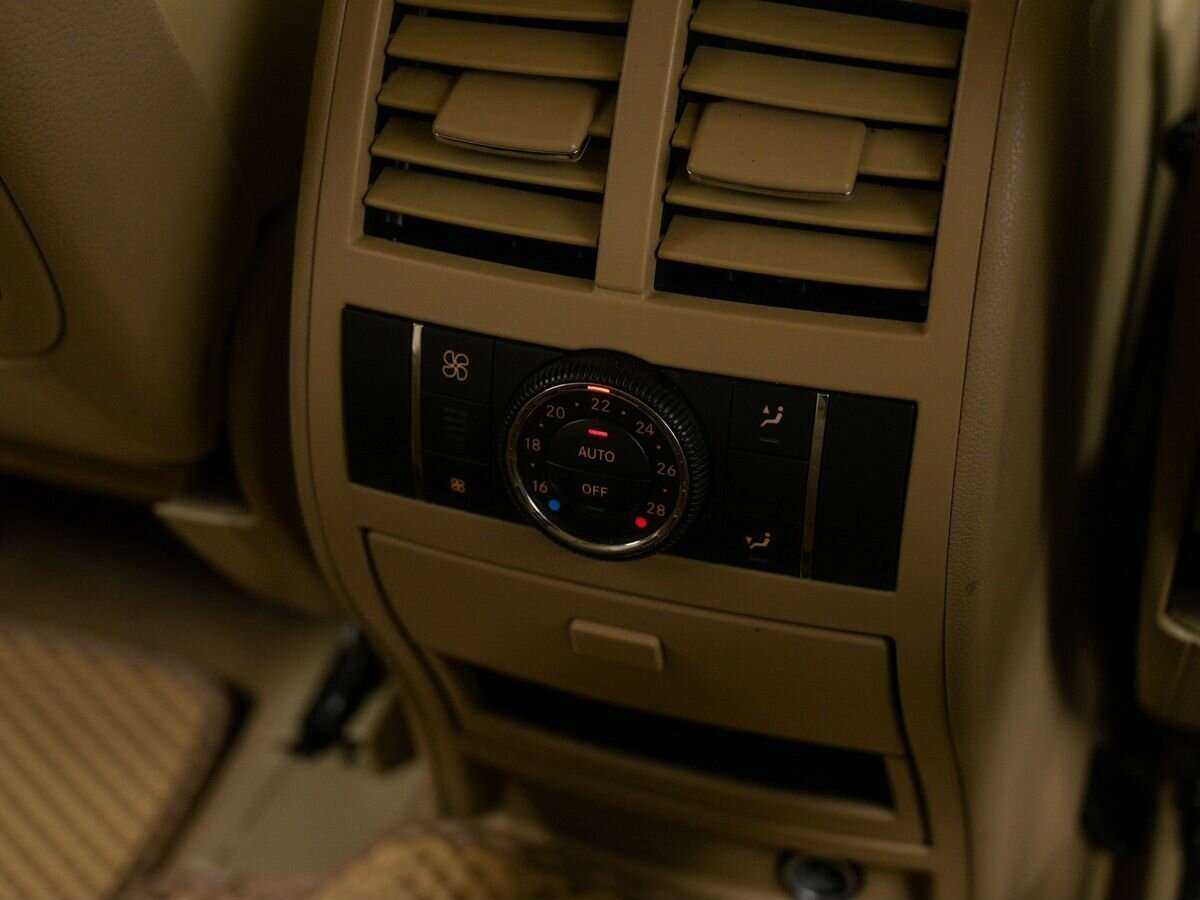 Mercedes-Benz GL-Класс 320, 2008 Фото №11