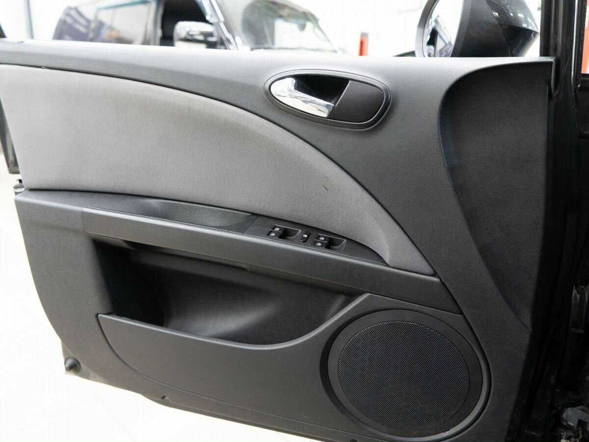 SEAT Leon, 2011 Фото №15